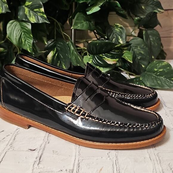 Weejuns NWOT G.H.Bass Handcrafted Classic Black Patent Leather Loafers 10 - Picture 1 of 14